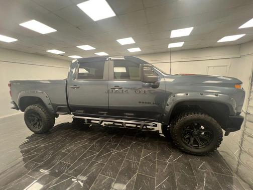 Shadow Gray Metallic 2020 Chevrolet Silverado 2500 Custom