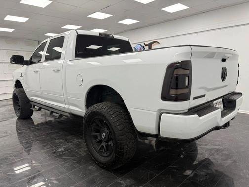 2022 RAM 2500 Big Horn Crew Cab 4x4 6'4' Box