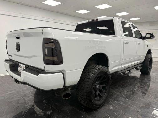 2022 RAM 2500 Big Horn Crew Cab 4x4 6'4' Box