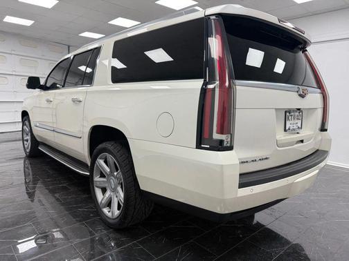 2015 Cadillac Escalade ESV Sport