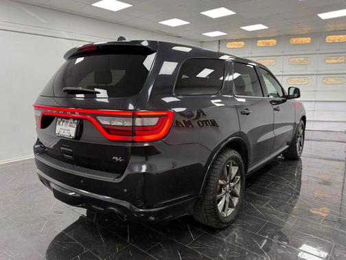 Brilliant Black Crystal Pearlcoat 2014 Dodge Durango R/T