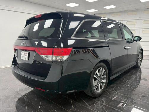 Crystal Black Pearl 2016 Honda Odyssey Touring Elite