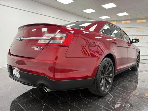 2016 Ford Taurus Limited