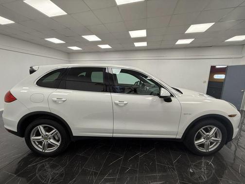 2014 Porsche Cayenne Cayenne S Hybrid