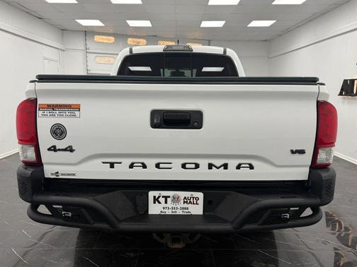 2017 Toyota Tacoma TRD Sport