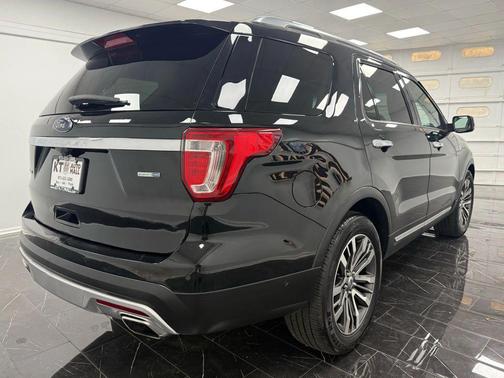 Shadow Black 2016 Ford Explorer Platinum