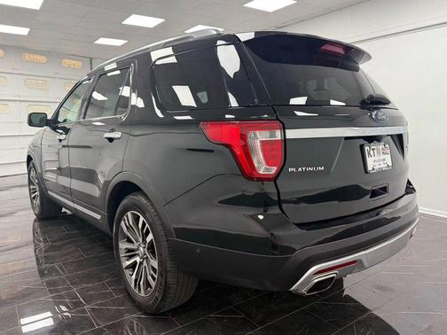 Shadow Black 2016 Ford Explorer Platinum