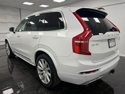 2017 Volvo XC90 T6 Inscription