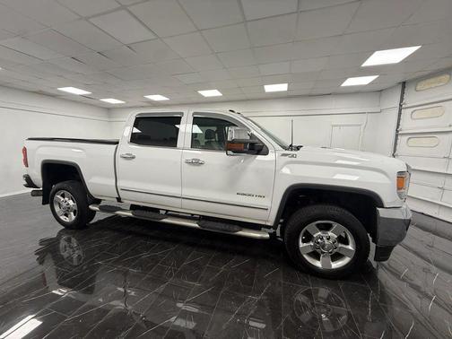 Summit White 2016 GMC Sierra 2500 SLT