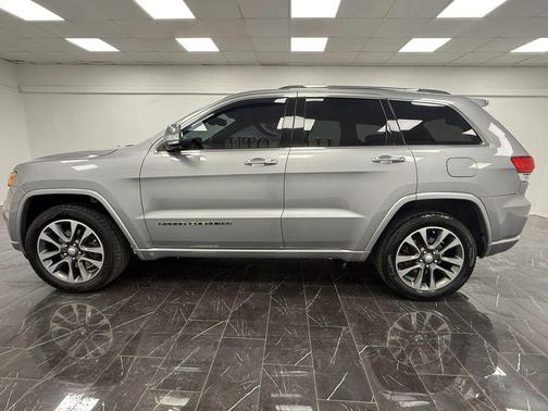 Billet Silver Metallic Clearcoat 2017 Jeep Grand Cherokee Overland