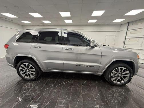 Billet Silver Metallic Clearcoat 2017 Jeep Grand Cherokee Overland