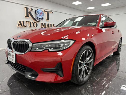 Melbourne Red Metallic 2019 BMW 330 xDrive