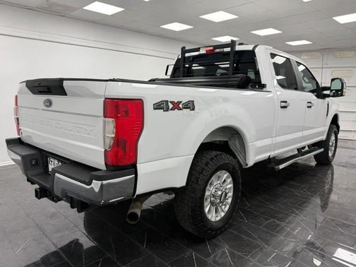 Oxford White 2022 Ford F-250 XL