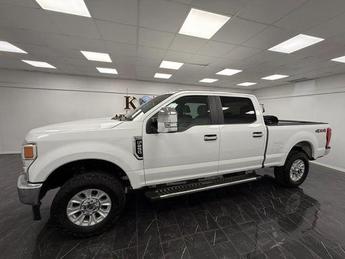 Oxford White 2022 Ford F-250 XL