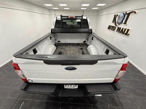 Oxford White 2022 Ford F-250 XL