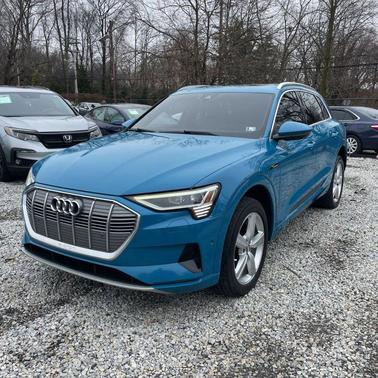 2019 Audi e-tron Premium Plus