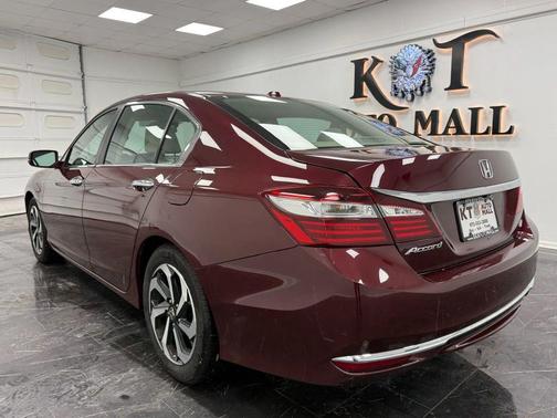 2017 Honda Accord EX-L w/Navigation & Honda Sensing