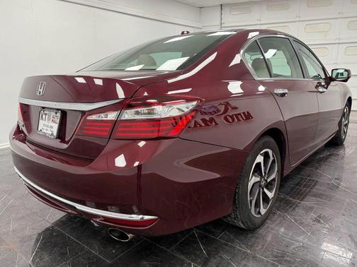 2017 Honda Accord EX-L w/Navigation & Honda Sensing