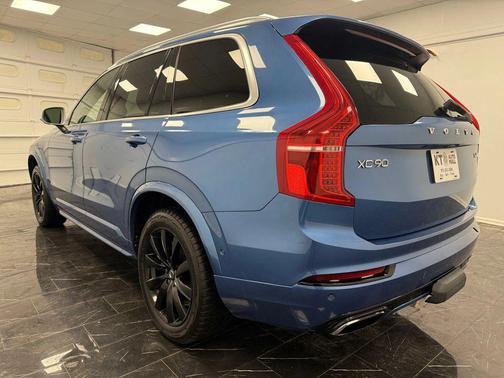 2016 Volvo XC90 T6 R-Design