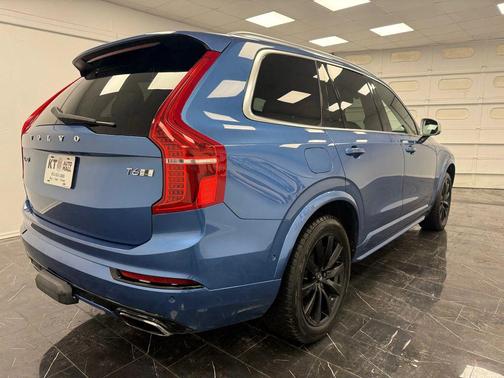2016 Volvo XC90 T6 R-Design