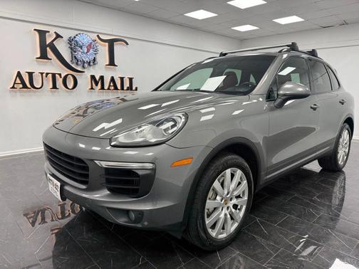 2016 Porsche Cayenne S