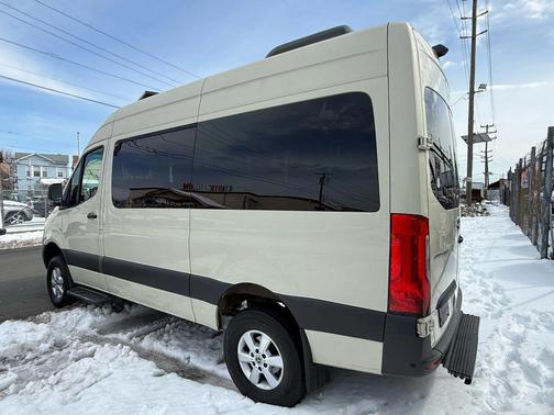 2019 Mercedes-Benz Sprinter 2500 High Roof