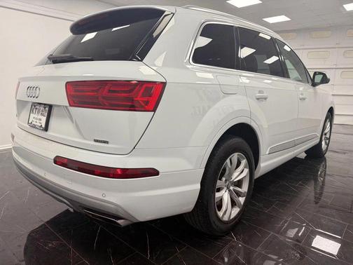 2017 Audi Q7 2.0T Premium