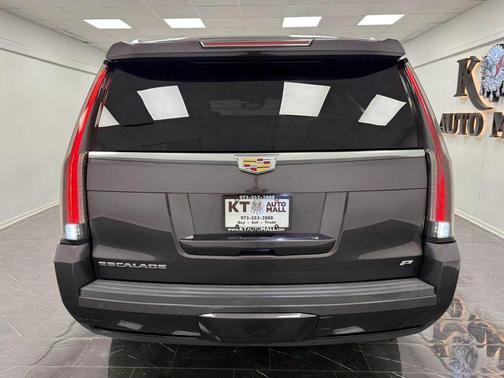 Gray 2015 Cadillac Escalade Platinum