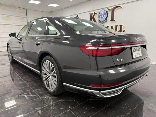 Mythos Black Metallic 2019 Audi A8 L 3.0T