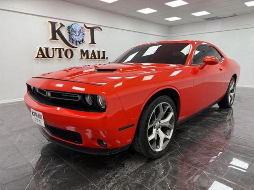 2016 Dodge Challenger SXT