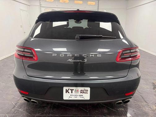 2018 Porsche Macan S