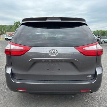 Gray 2019 Toyota Sienna LE