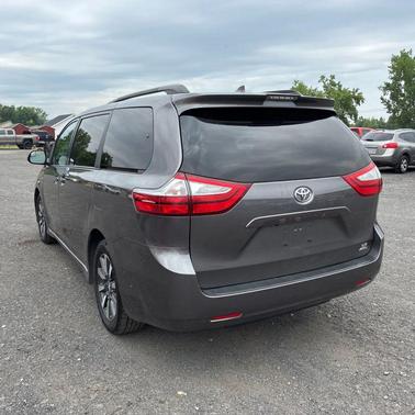 Gray 2019 Toyota Sienna LE