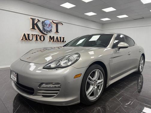 2012 Porsche Panamera 4