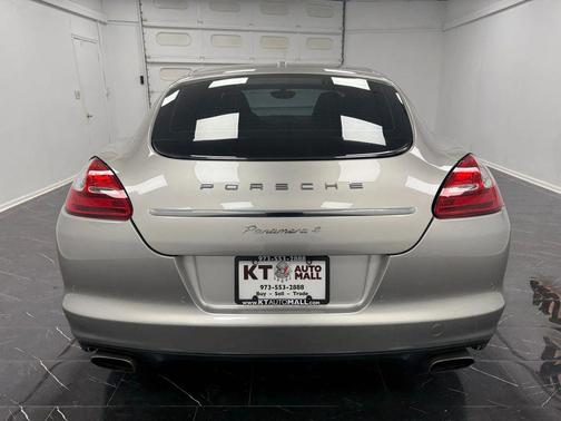 2012 Porsche Panamera 4