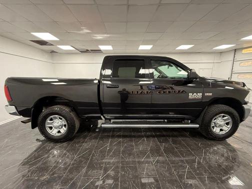 2018 RAM 2500 Tradesman Crew Cab 4x4 6'4' Box