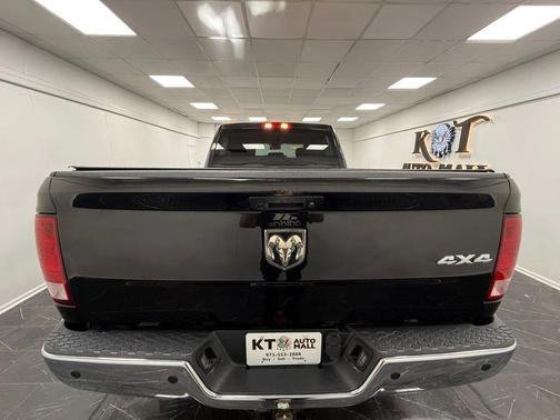 2018 RAM 2500 Tradesman Crew Cab 4x4 6'4' Box