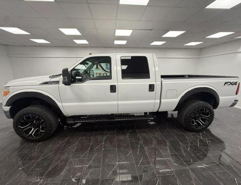 White 2016 Ford F-250 King Ranch