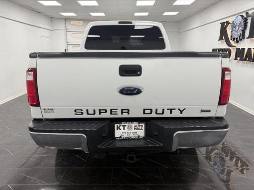 White 2016 Ford F-250 King Ranch