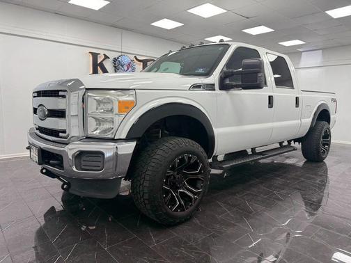 White 2016 Ford F-250 King Ranch