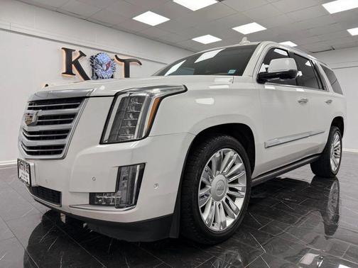 2018 Cadillac Escalade Platinum