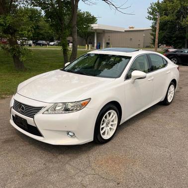 Starfire Pearl 2014 Lexus ES 350 Base