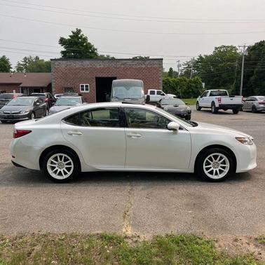 Starfire Pearl 2014 Lexus ES 350 Base