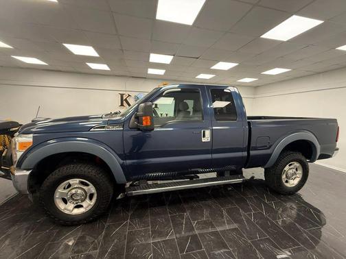 Blue Jeans Metallic 2016 Ford F-350 XLT