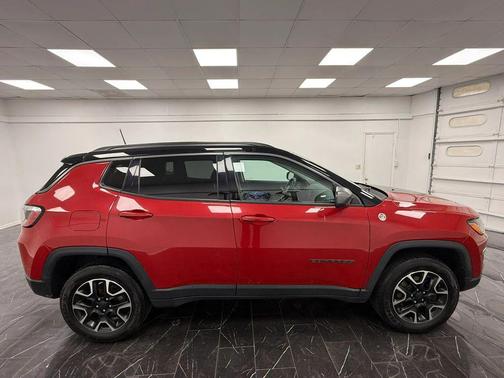 Redline Pearlcoat 2019 Jeep Compass Trailhawk