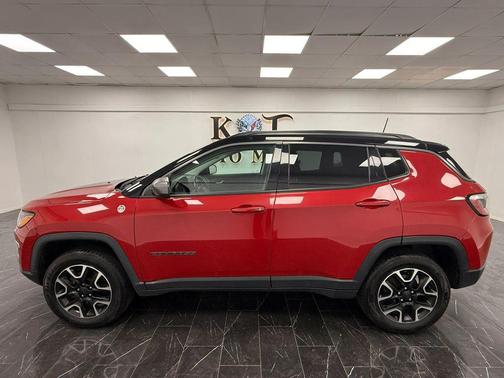 Redline Pearlcoat 2019 Jeep Compass Trailhawk