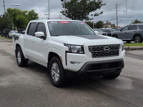 2023 Nissan Frontier SV
