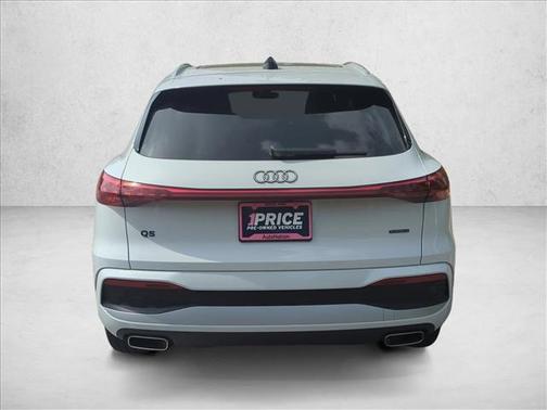 Glacier White Metallic 2025 Audi Q5 Premium Plus TFSI quattro S tronic