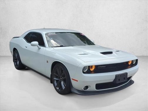 White Knuckle Clearcoat 2019 Dodge Challenger R/T Scat Pack