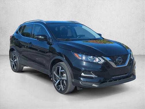 2022 Nissan Rogue Sport SL